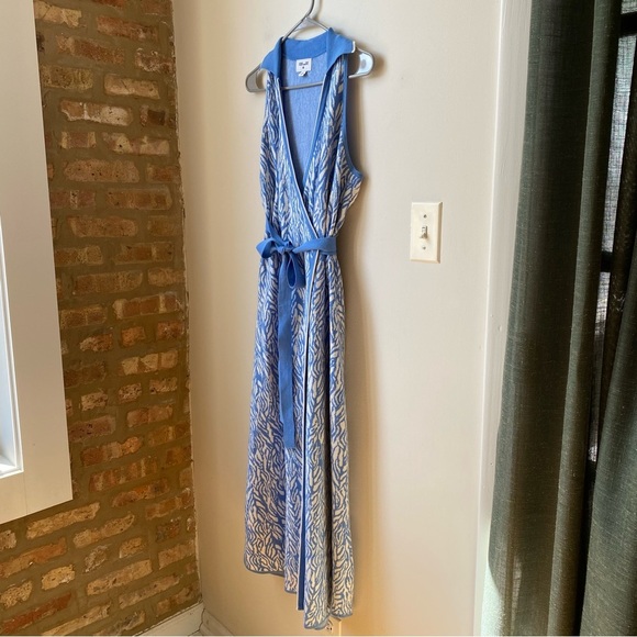 Diane von Furstenberg Collared Midi Wrap Dress | Blue & White | Size M - Picture 1 of 9